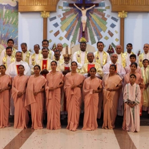 Primeros votos de seis novicias de la India